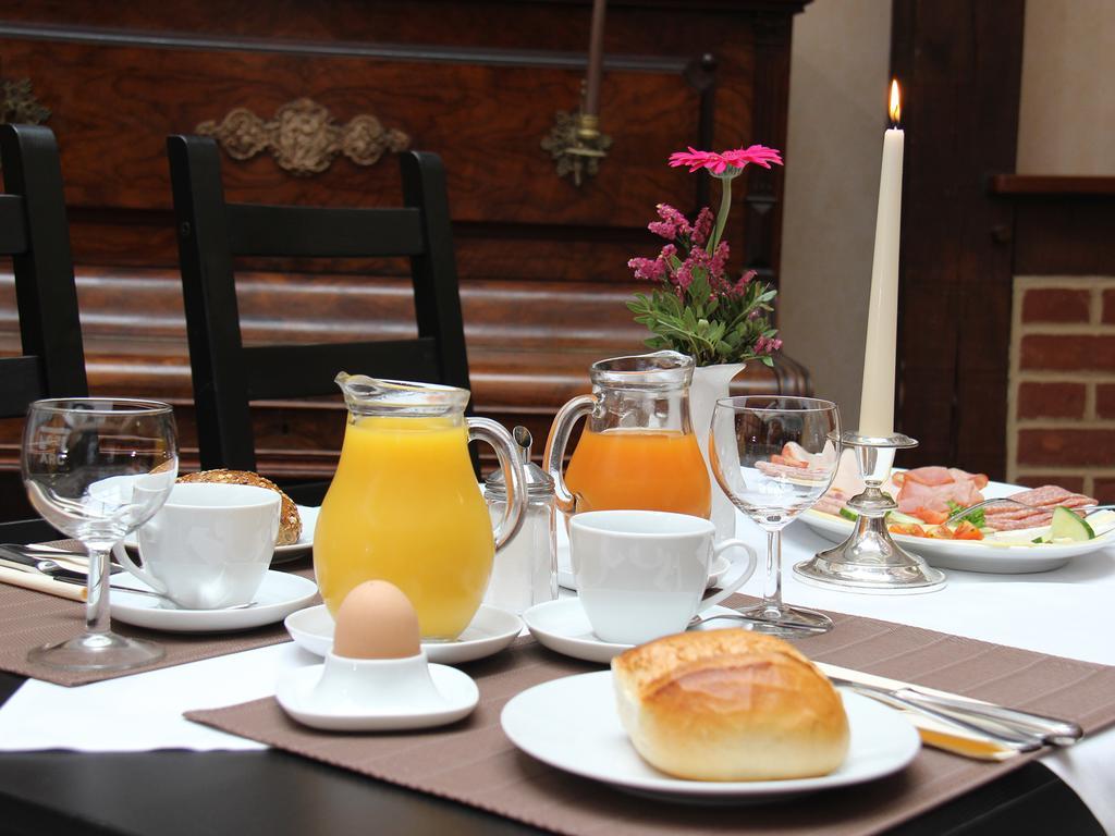 Hotel Gundelfinger Alter Markt Даненберг Екстериор снимка